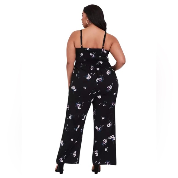 Torrid Black Floral Wide Leg Ruffle Jumpsuit Romantic, Feminine, Cottagecore NWT - Picture 2 of 10